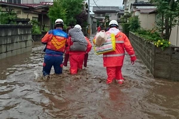 大門1丁目地内　救助活動