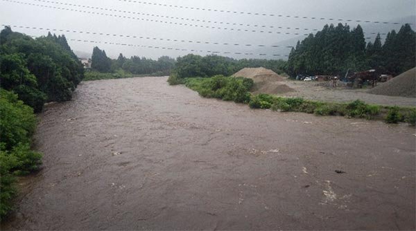 小渡地区荒川増水状況 