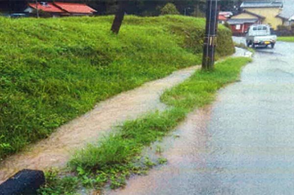 六日市（久保田）地区　土のう積み