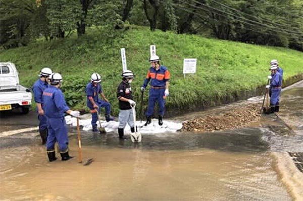 ②小河川溢水に伴う積み土のう工法