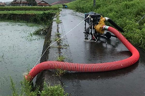 吾郷地区（川敷谷川）内水排水作業