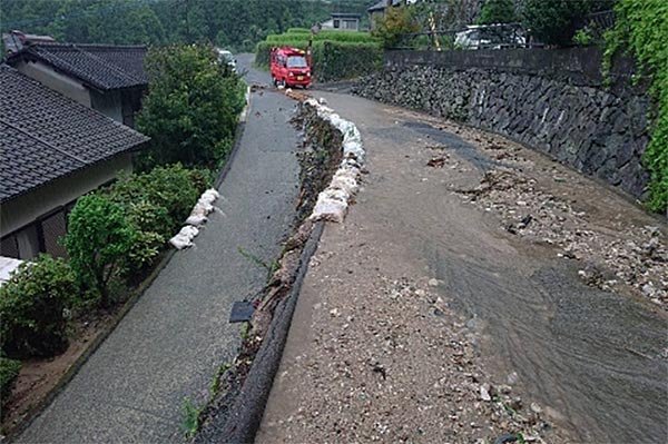 ①土のう積み（小城町岩蔵地区）