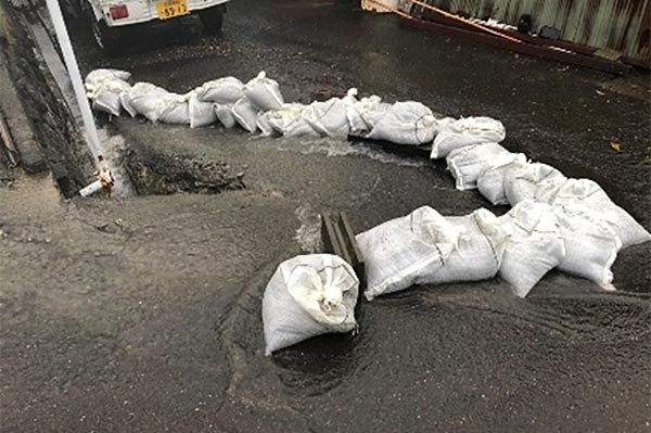 江北町土元地区　土のう積み