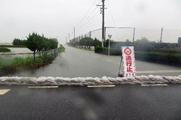 ②只江川右岸（新明地区）土のう積み