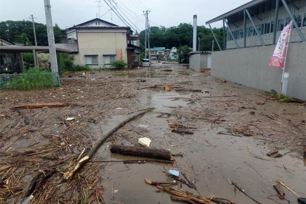 馬淵川左岸（関屋地内）冠水状況