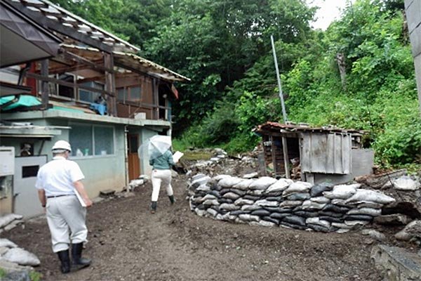 城内小路地区　土のう積み