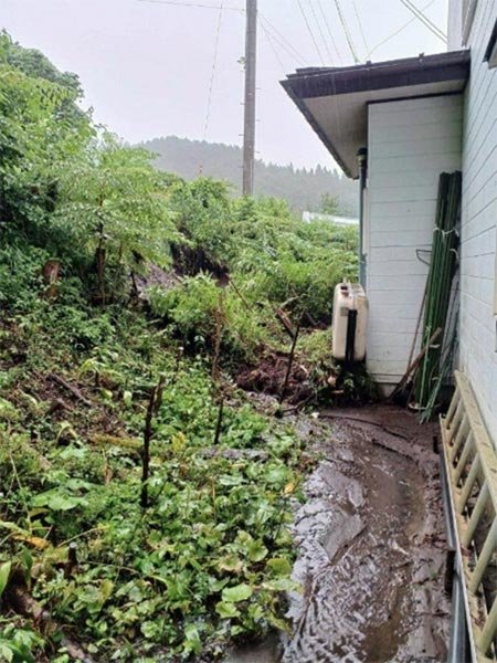 畑田地区　土砂崩れ被害