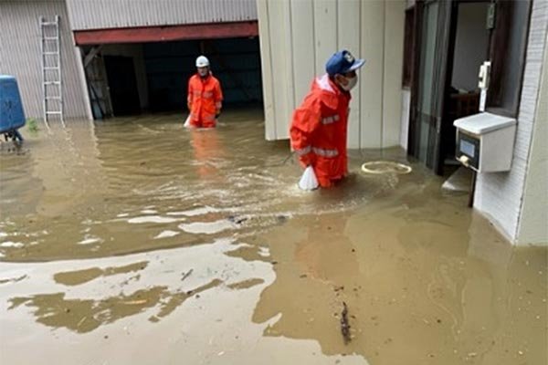 綴子川右岸 住宅床上浸水状況