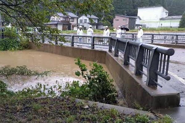 警戒巡視(香住区守柄川)