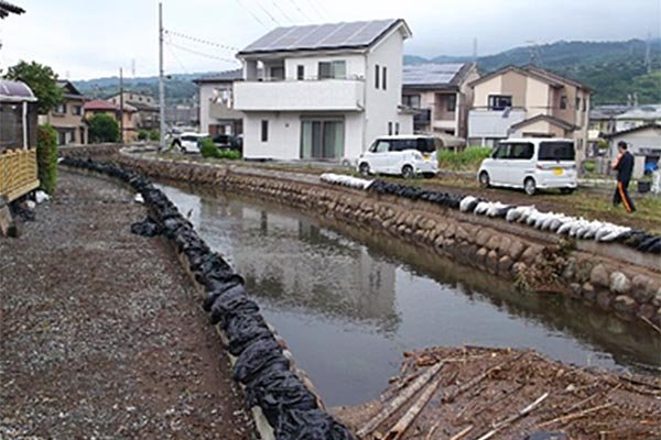 ① 江尾江川　両岸（富士市江尾地先）