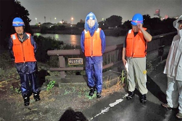 境川左岸（千成橋付近）