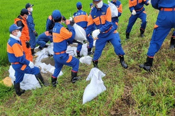 ②ハサミ堤左岸（大平前地先）月の輪工