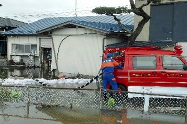 ④内水汲み取り対応の様子