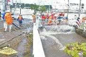 久慈川右岸内水排水作業（新中の橋地区）