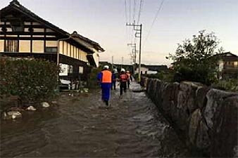 松栄町地内徒手により安否確認・人命救助