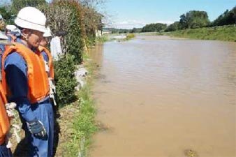 那珂川左岸（戸地先）積み土のう・監視