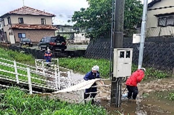 御船川左岸（大字滝川地内）内水排水作業