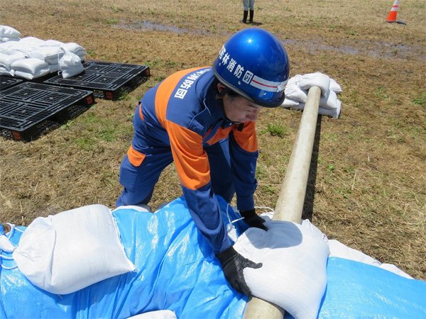 月の輪工の実技演習