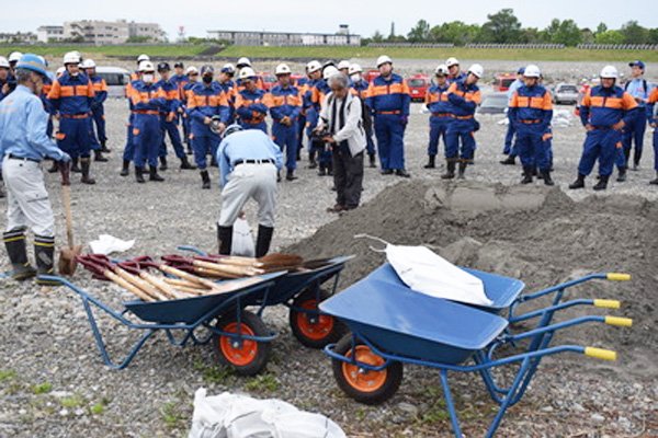 土のうづくりの基礎実技講習