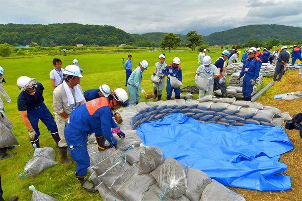 月の輪工の実技演習